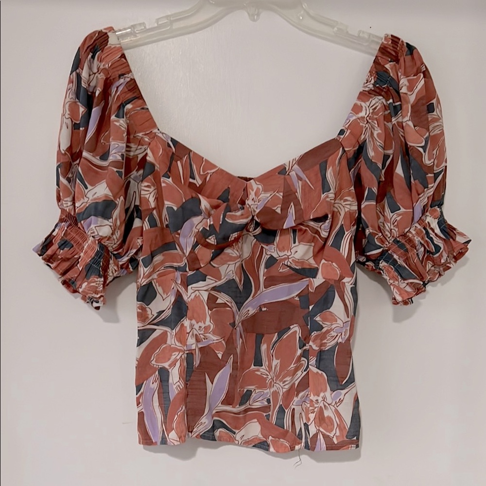 Nine West Floral Sweetheart Neckline Top Size Medium